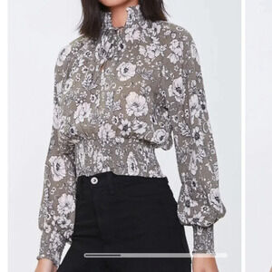 NWOT Forever 21 Floral Print Peasant-Sleeve Top
